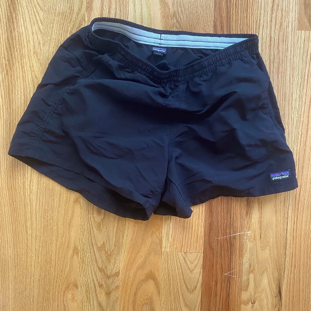 Patagonia - Women’s Baggies shorts in black - S